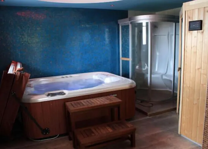 Athorama Hotel 3*